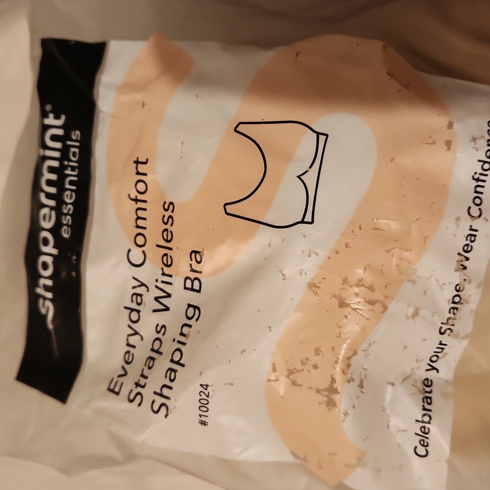 SHAPERMINT Essentials Everyday Comfort Straps Wireless Shaping Bra Chai Beige M - Picture 4 of 6